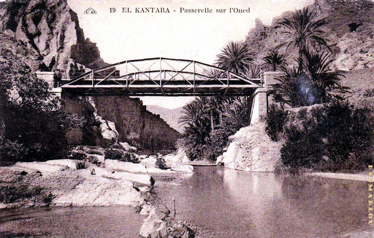 El-Kantara - Passerelle sur l'Oued.jpg